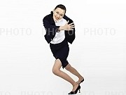 8967