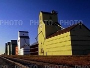 216633