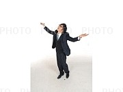 526696